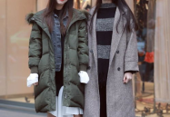 绿色羽绒服小姐姐穿搭,绿色羽绒服小姐姐的时尚冬日穿搭攻略
