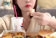 零食小姐姐吃肯德基吗,零食小姐姐的肯德基美食之旅